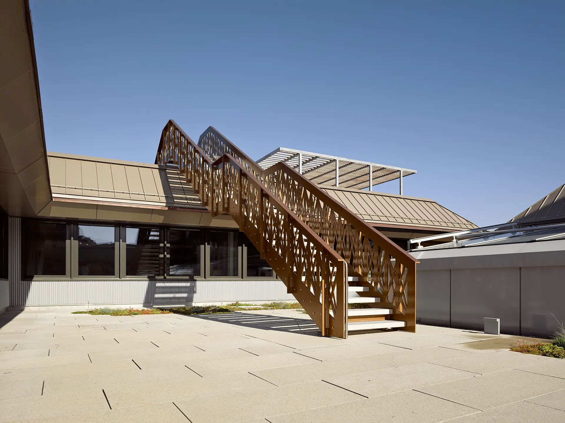HHS Aussenraum Dachterrasse Neuwiesen