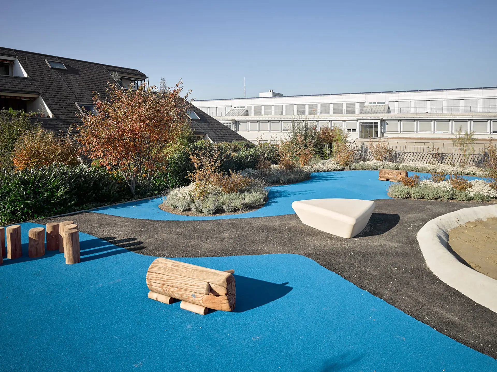 HHS Aussenraum Dachterrasse Neuwiesen
